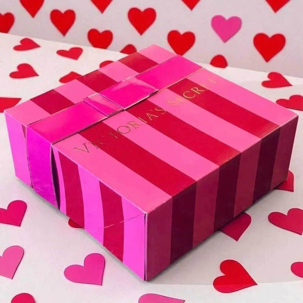 NWT Vintage Y2K Rare Victoria's Secret Pink 10Hx10”Wx4”D Striped Gift Box w/ Bow
